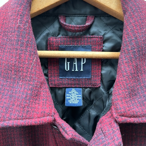 Gap 100% Wool Shacket Shirt Jacket Plaid Size XL Red Gray Holiday Christmas - Picture 3 of 8